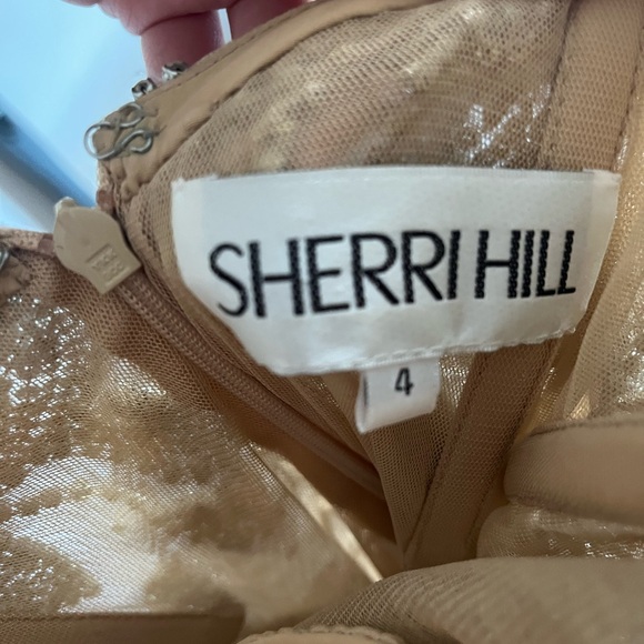 Sherri Hill Brown and Cream Maxi Gown Sleeveless Plunge - Picture 7 of 7